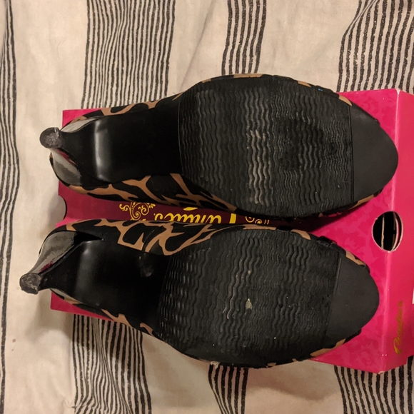 Drue Print Candies High Heels - Picture 5 of 5